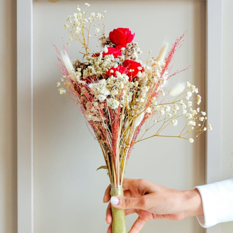 Buy Artificial Flowers - Lovey Dovey Naturally Dried Floral Bunch at Vaaree online