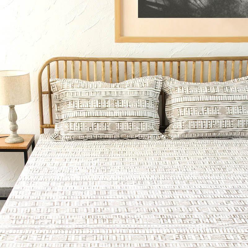 Buy Bedding Set - Bricked Bedding Dohar Bedding Set- Grey & Brown at Vaaree online