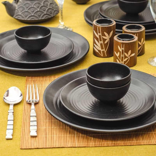 Buy Dinner Set - Earthy Attic Dinner Set (Black) - Sixteen Piece Set at Vaaree online