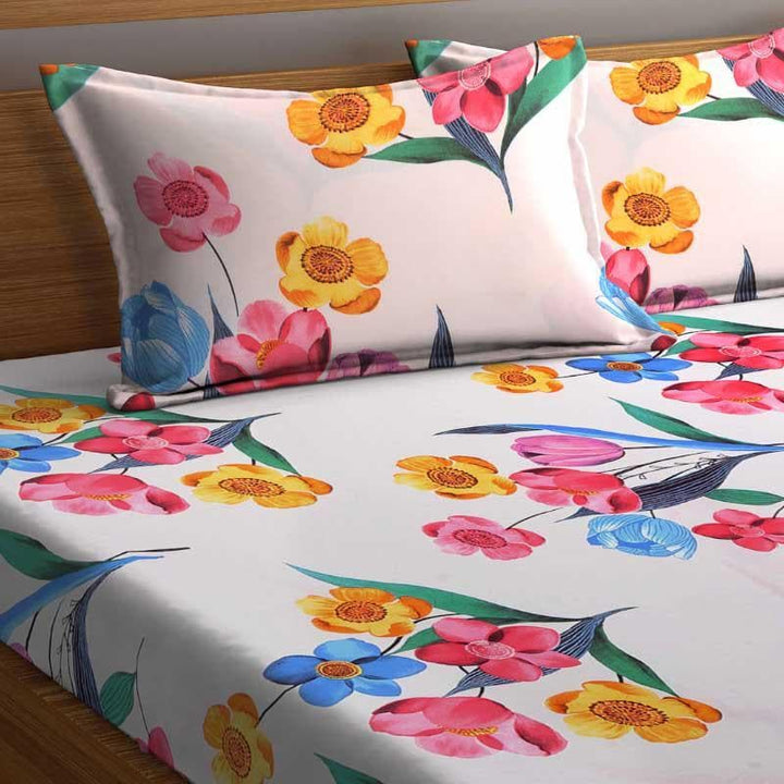 Buy Avisa Printed Bedsheet at Vaaree online | Beautiful Bedsheets to choose from