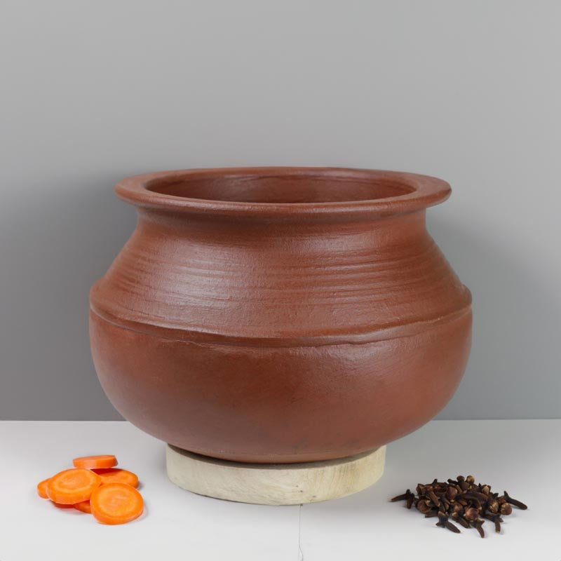 Buy Kalikasan Rice Clay Pot Brown 3000 ML / 9 Inches Handi from Vaaree