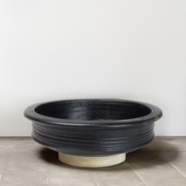 Buy Manawari Clay Pot (Black) - 2000 ML at Vaaree online | Beautiful Cooking Pot to choose from