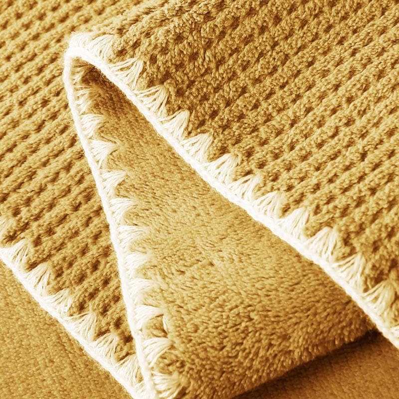 Buy Idyllic Snigu Blanket - Yellow Blankets from Vaaree