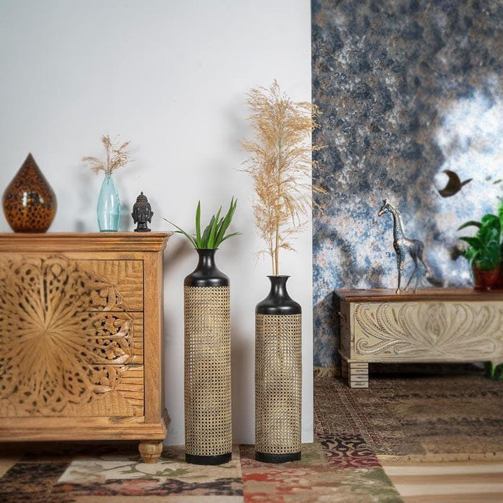 Buy Calista Cyane Black Vase at Vaaree online | Beautiful Vase to choose from