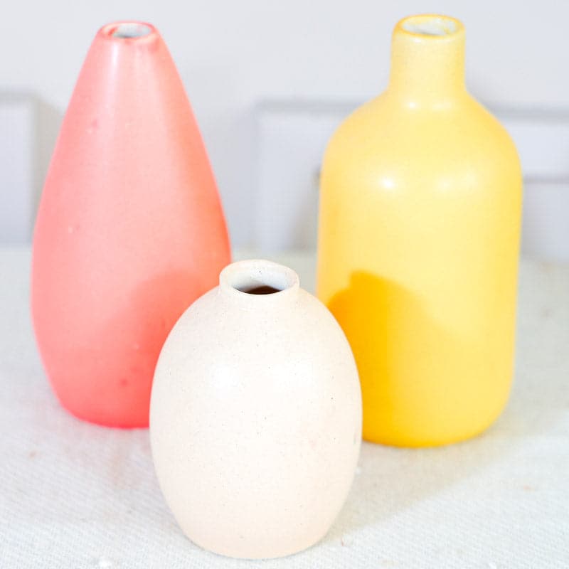 Buy Jordana Ceramic Vase - Set Of Three Vase from Vaaree