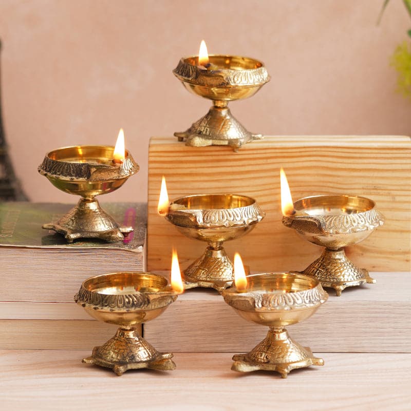 Buy Trishika Tortoise Diya - Set Of Six Diyas from Vaaree