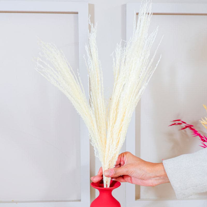 Buy Meraki Vase with Naturally Dried Reed Pampas Vase from Vaaree