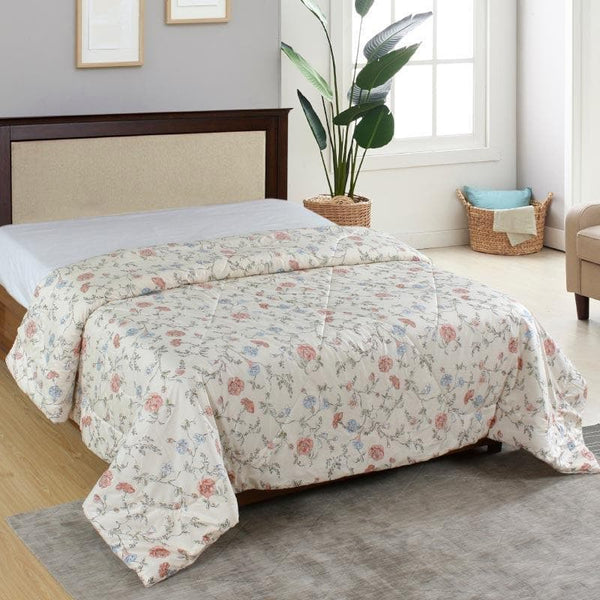 Buy Trescano Printed Comforter at Vaaree online | Beautiful Comforters & AC Quilts to choose from
