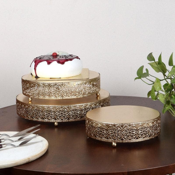Buy Carnae Buffet Riser Platter - Set Of Three at Vaaree online | Beautiful Platter to choose from