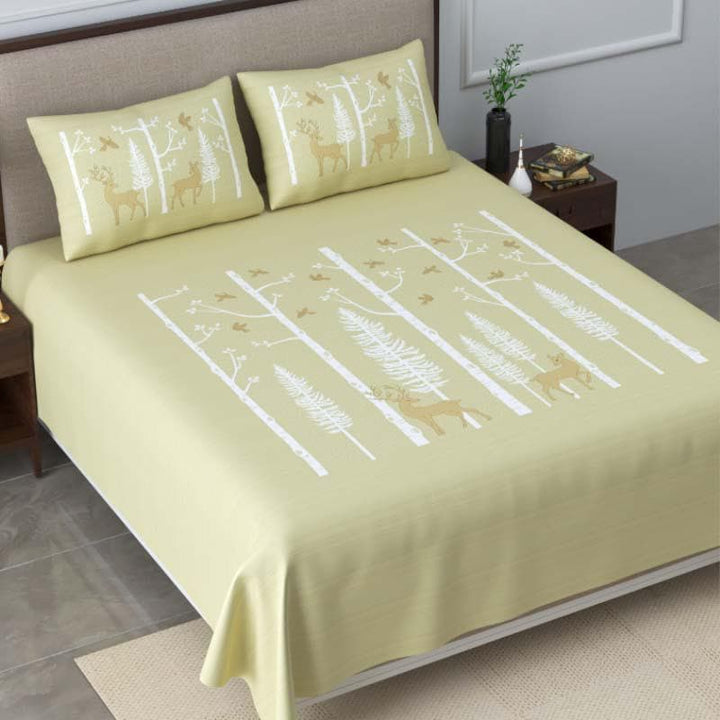 Buy Winkin' and Blinkin' Bedsheet - Green at Vaaree online | Beautiful Bedsheets to choose from