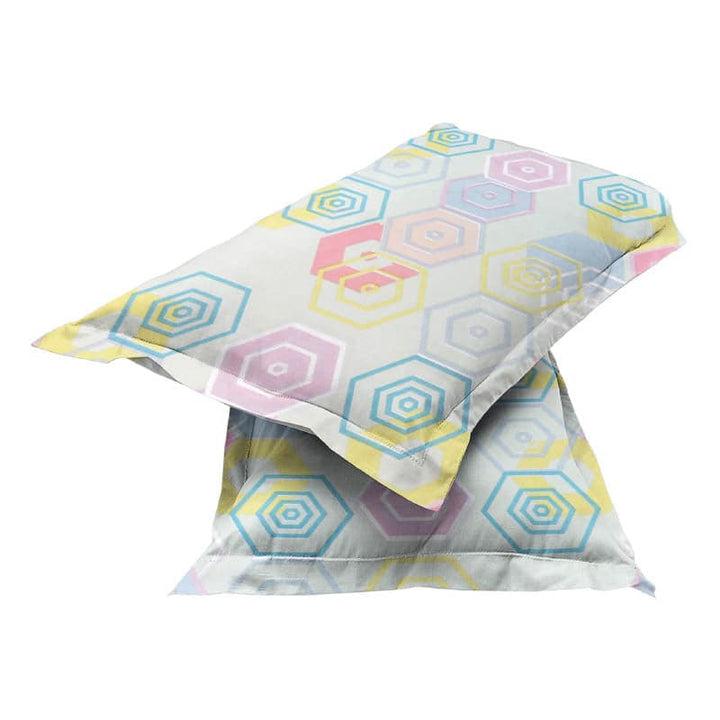 Buy Augusta Hexagon Printed Bedsheet at Vaaree online | Beautiful Bedsheets to choose from