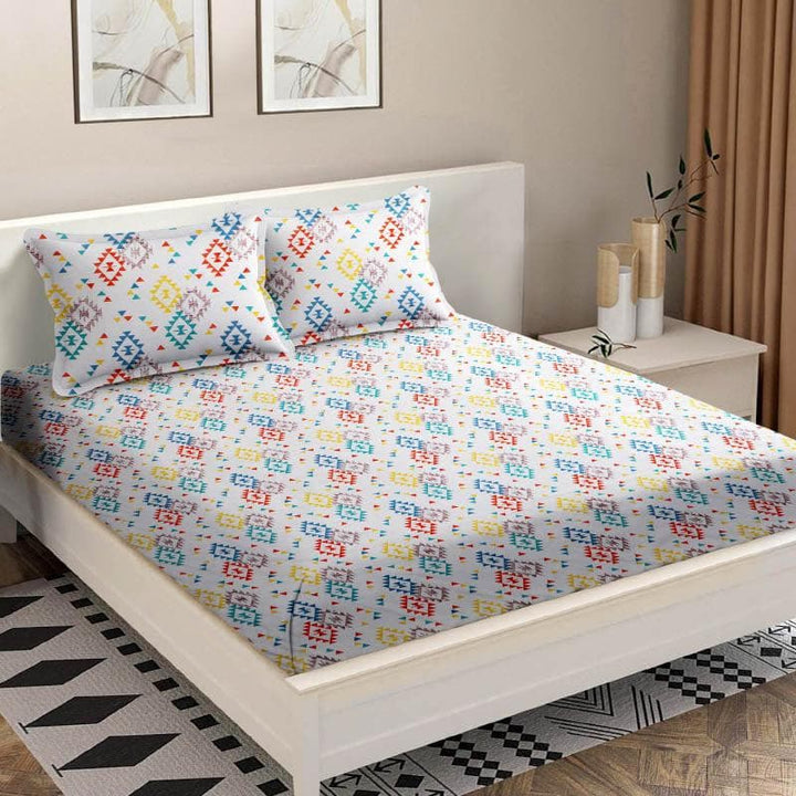 Buy Diamond Dream Printed Bedsheet at Vaaree online | Beautiful Bedsheets to choose from