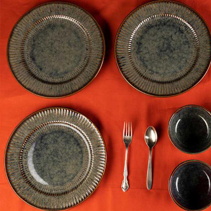 Buy Sragen Handmade Dinner Set - Ten Piece Set Dinner Set from Vaaree