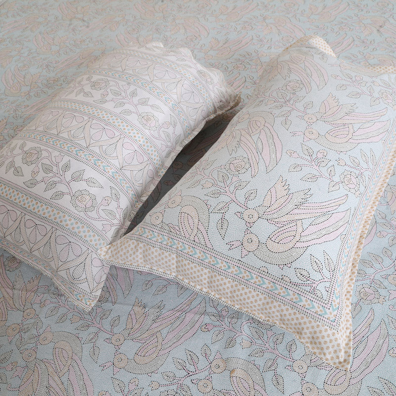 Buy Irava Floral Bedsheet - Blue Bedsheets from Vaaree