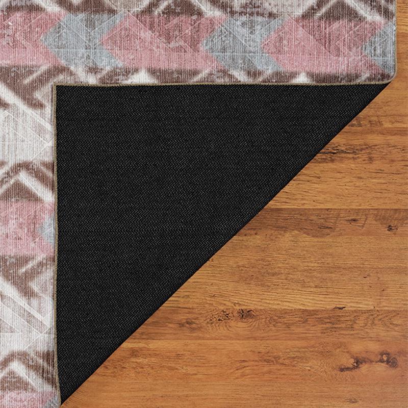 Buy Stella Geometric Carpet - Blush Carpet from Vaaree