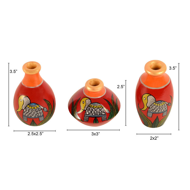 Buy Indravadan Terracotta Vase - Three Piece Set Vase from Vaaree