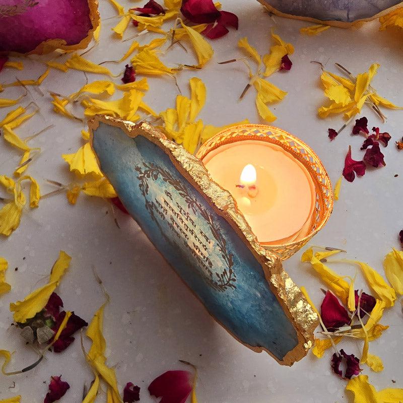 Buy Festive Gayatri Mantra Agate Tealight Candle Holder - Turquoise Gift Box from Vaaree