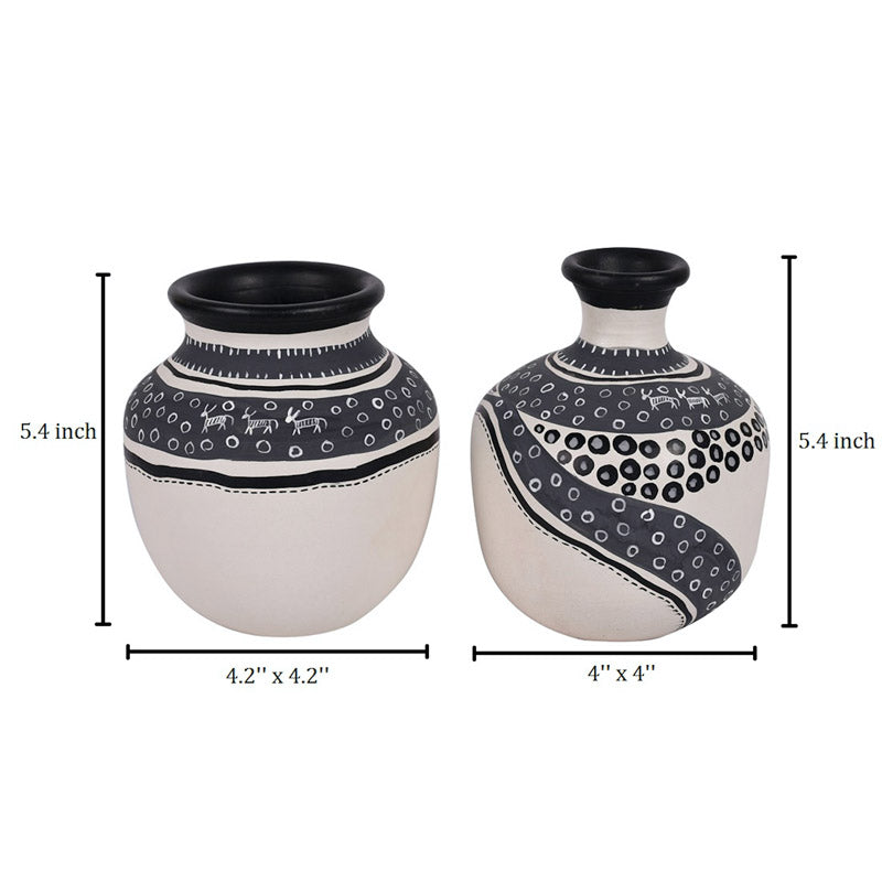 Buy Ojasvi Terracotta Vase - Set of Two Vase from Vaaree