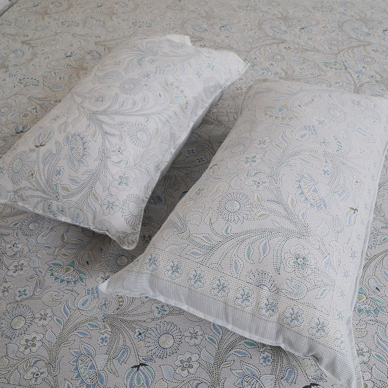 Buy Samuna Floral Bedsheet - Light Blue & Grey Bedsheets from Vaaree