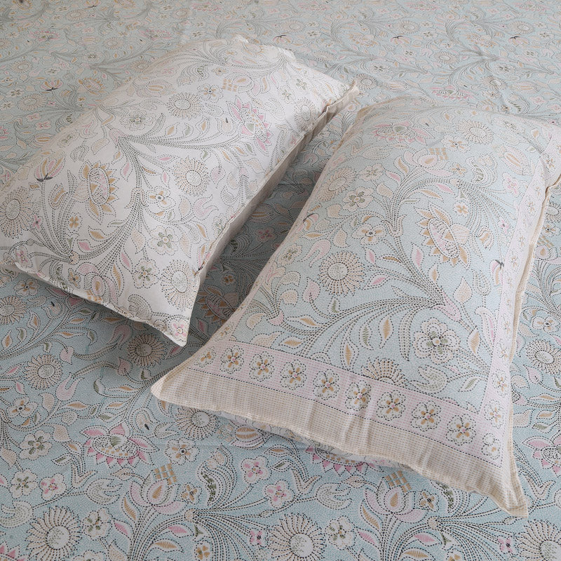 Buy Samuna Floral Bedsheet - Light Blue Bedsheets from Vaaree