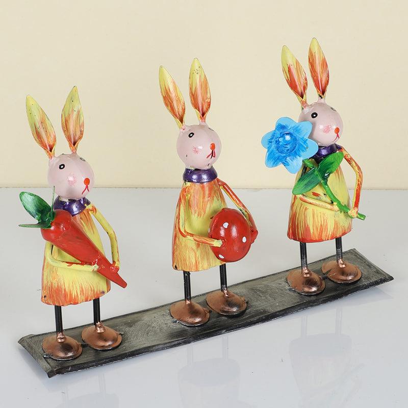 Buy Rabbit Farm Showpiece Showpieces from Vaaree