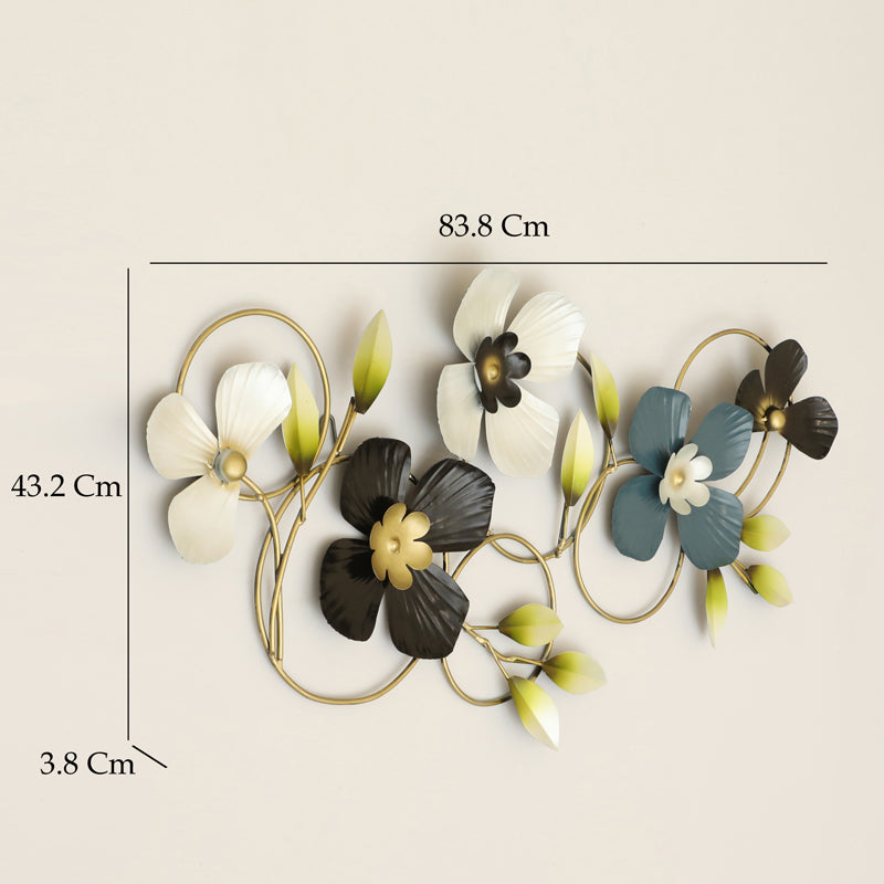 Buy Slavyana Floral Wall Accent Wall Accents from Vaaree