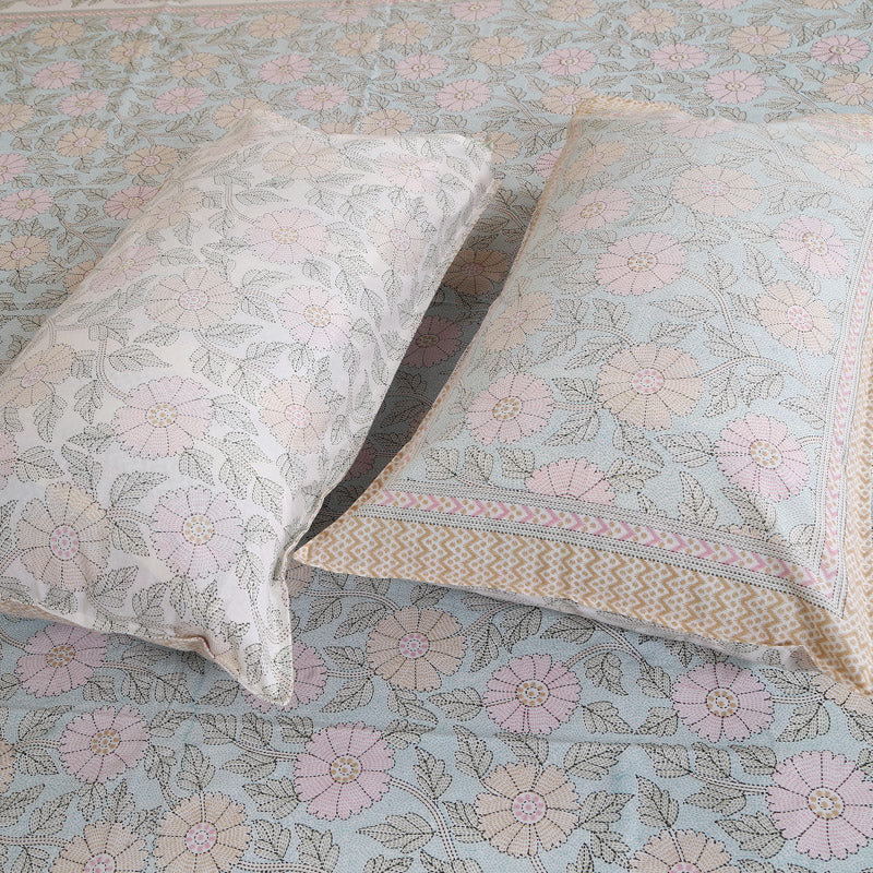 Buy Niagra Floral Bedsheet - Peach Bedsheets from Vaaree