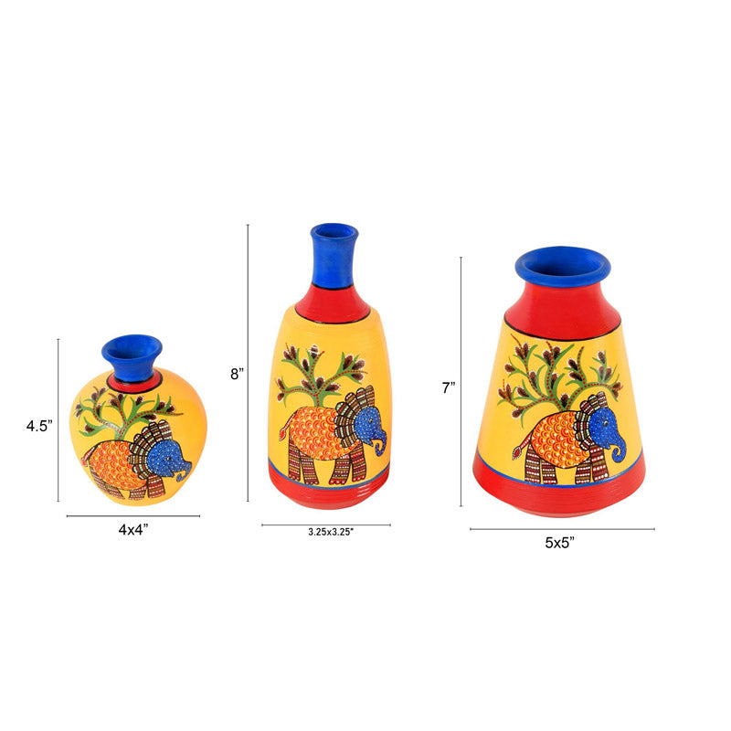 Buy Indulkant Terracotta Vase - Three Piece Set Vase from Vaaree