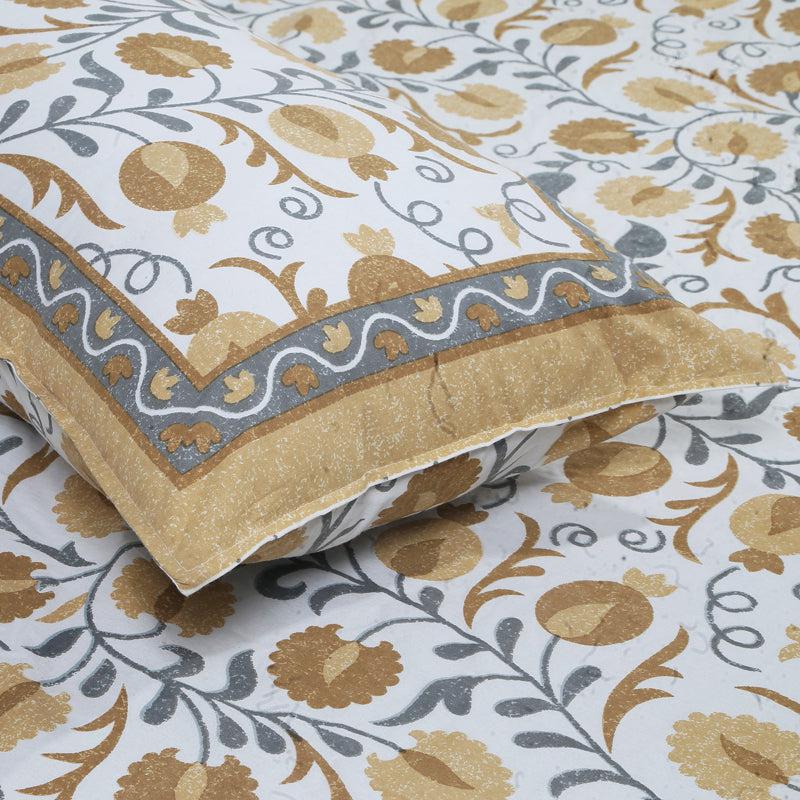 Buy Everett Floral Bedsheet - Brown Bedsheets from Vaaree