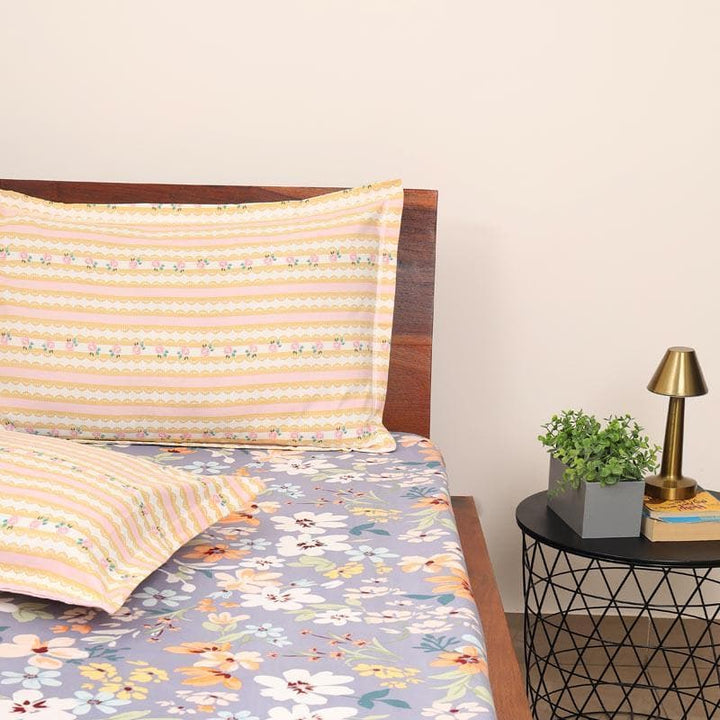 Buy Floral Sphere Bedsheet at Vaaree online | Beautiful Bedsheets to choose from