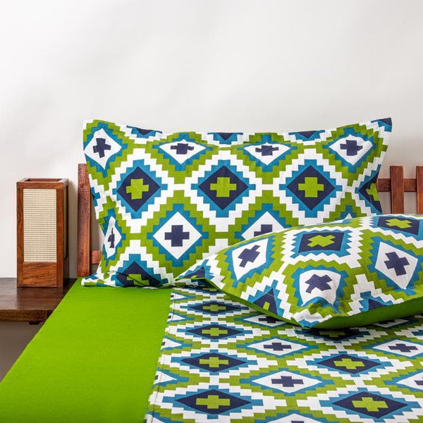 Buy Green Grandeur Bedsheet at Vaaree online | Beautiful Bedsheets to choose from