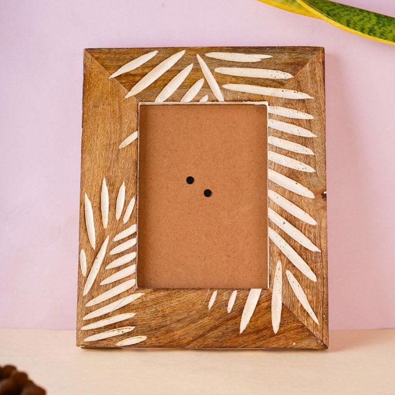 Buy Leafy Carve Photo Frame Photo Frames from Vaaree