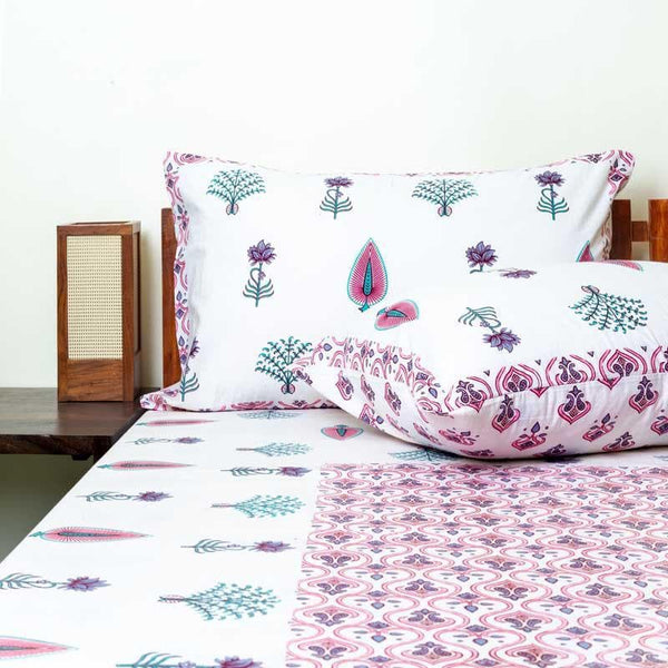 Buy Manya Ethnic Printed Bedsheet - Pink at Vaaree online | Beautiful Bedsheets to choose from