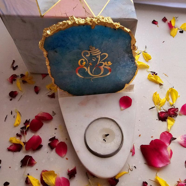 Buy Vinayaka Agate & Marble Tealight Candle Holder - Turquoise Gift Box from Vaaree