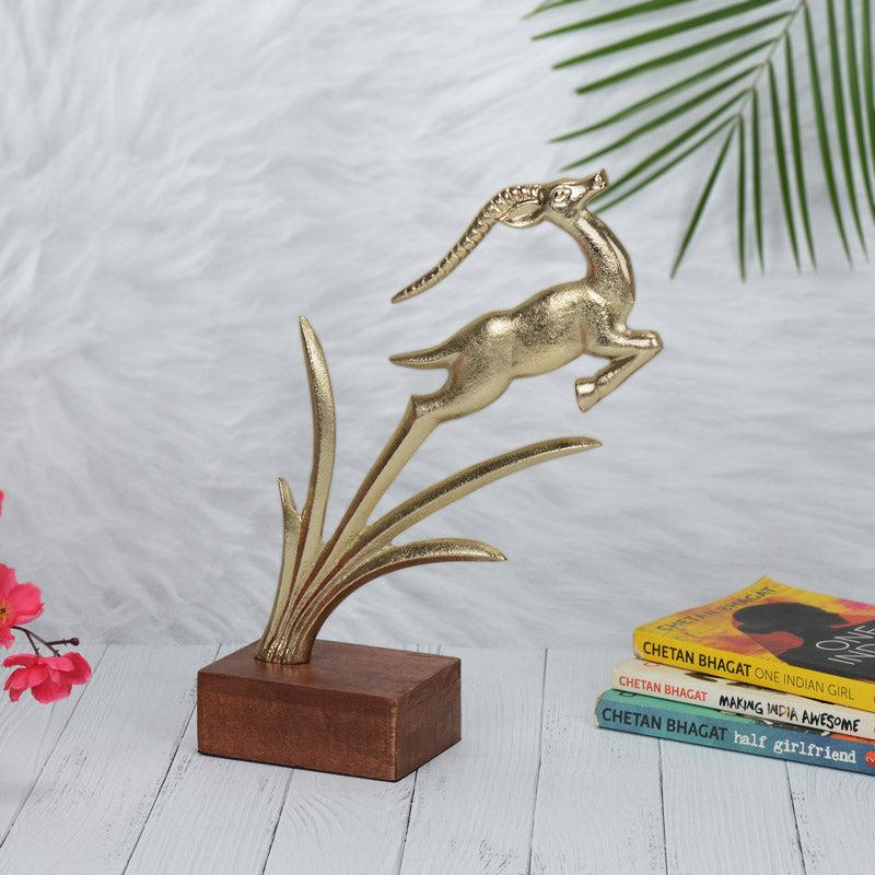 Buy Stag Cilio Showpiece Showpiece from Vaaree