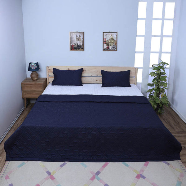 Buy Jisha Microfiber Bedcover - Blue Bedcovers from Vaaree