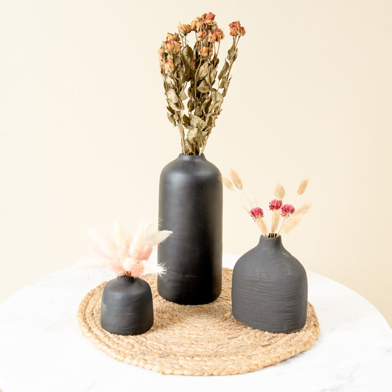 Buy Retua Ceramic Vase & Candle Holder - Seven Piece Set Vase from Vaaree