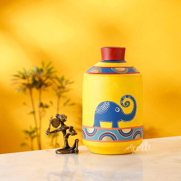 Buy Akira Terracotta Vase Vase from Vaaree