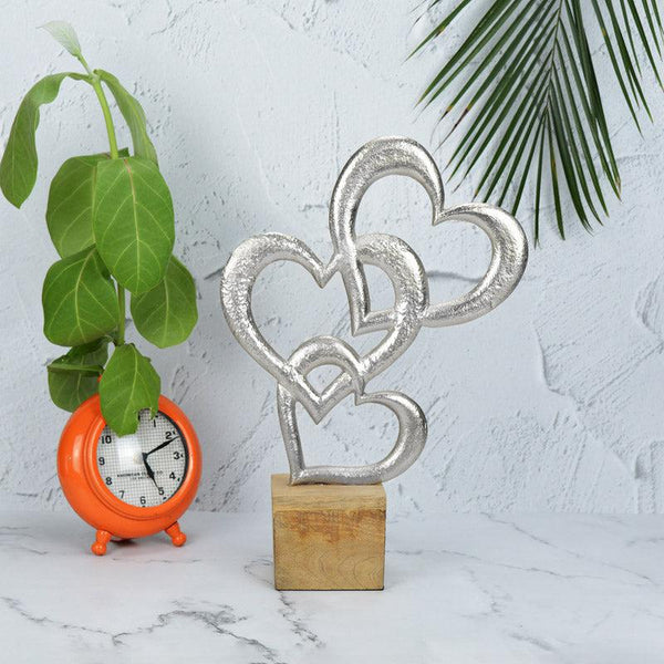 Lovely Loop Showpiece - Silver