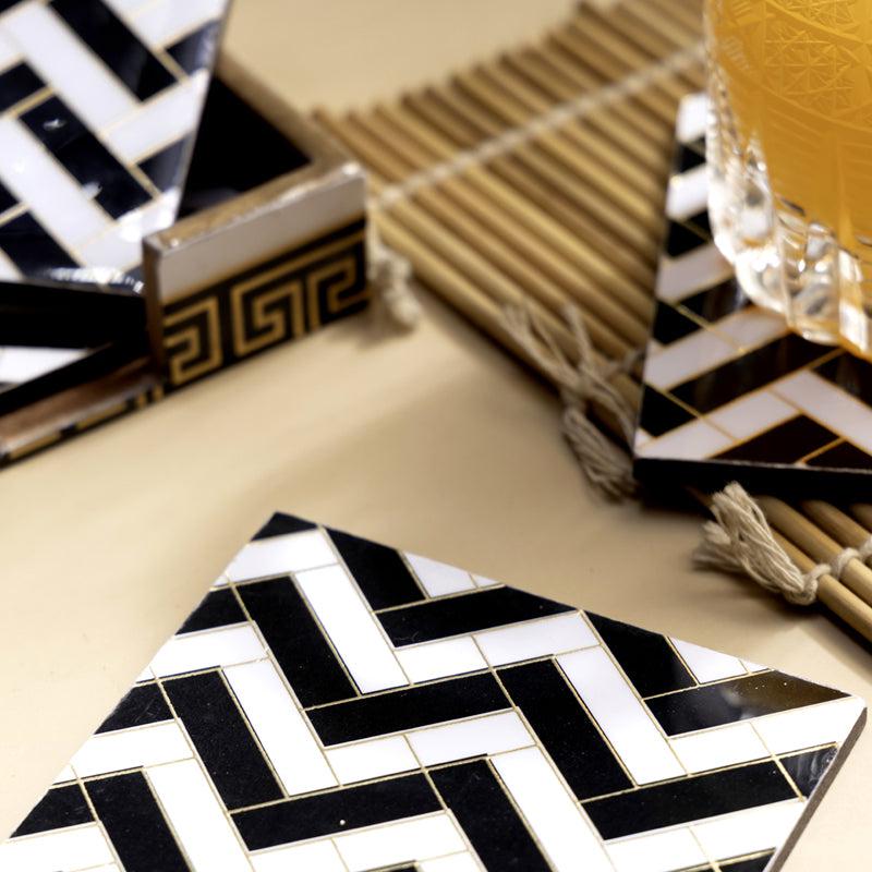 Buy Movina Zig Zag Coaster With Stand - Five Piece Set Coasters from Vaaree