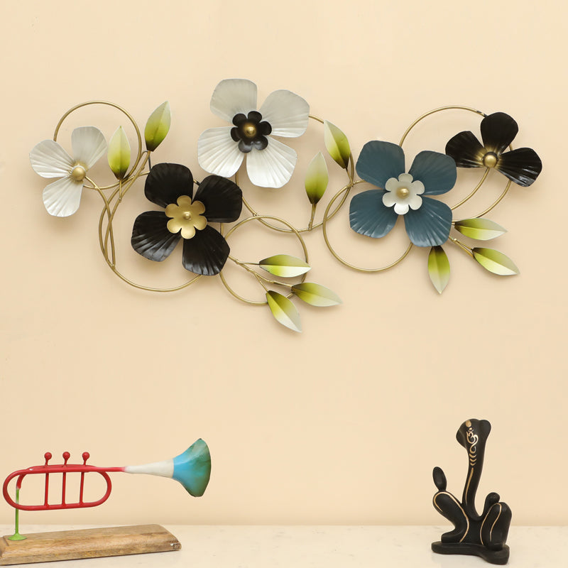 Buy Slavyana Floral Wall Accent Wall Accents from Vaaree