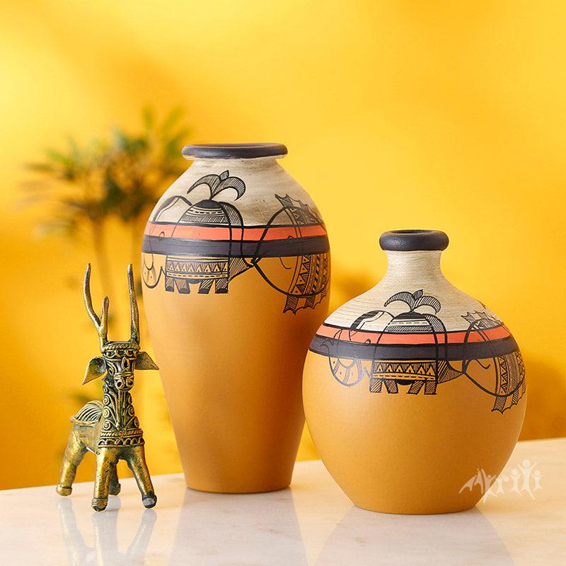 Buy Ayesha Terracotta Vase - Two Piece Set Vase from Vaaree