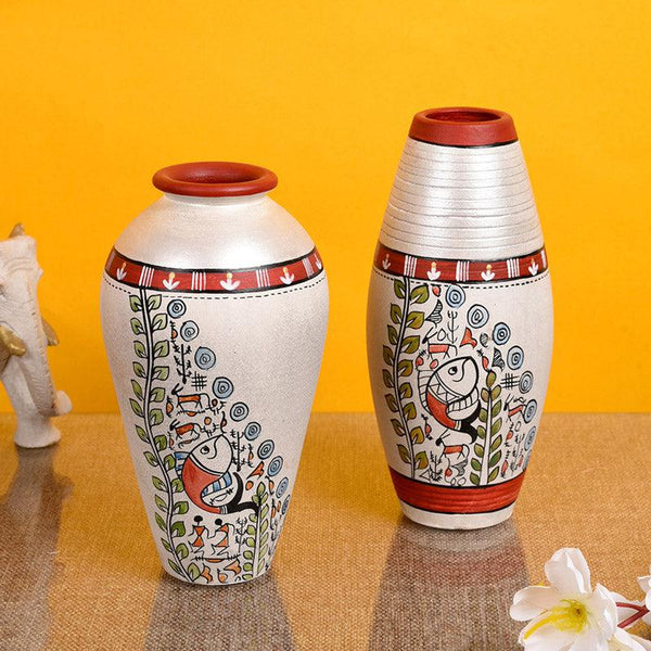 Buy Niara Terracotta Vase - Set of Two Vase from Vaaree