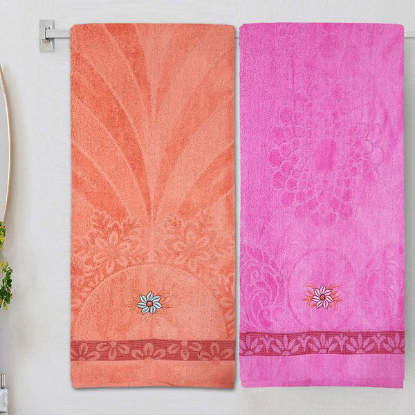 Buy Reto Flora Bath Towel (Pink & Orange) - Set Of Two Bath Towels from Vaaree