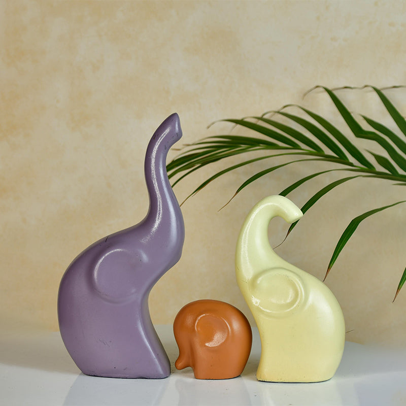 Buy Elephanta Fancy Fam Showpiece Showpieces from Vaaree