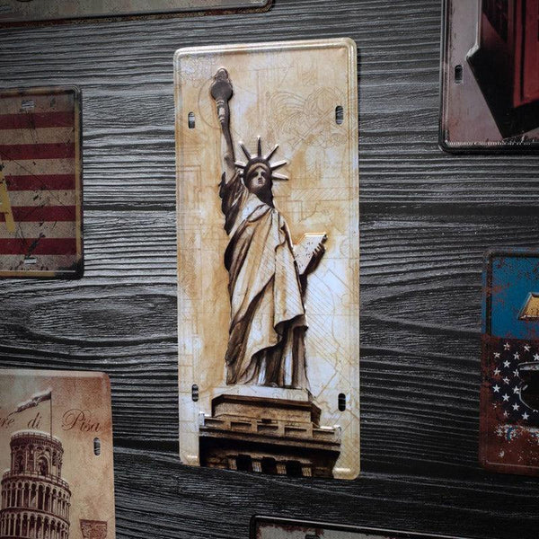 Buy Statue Of Liberty Wall Accent Wall Accents from Vaaree