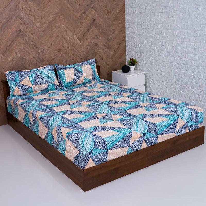 Buy Multitriagle Geometric Bedsheet Bedsheets from Vaaree