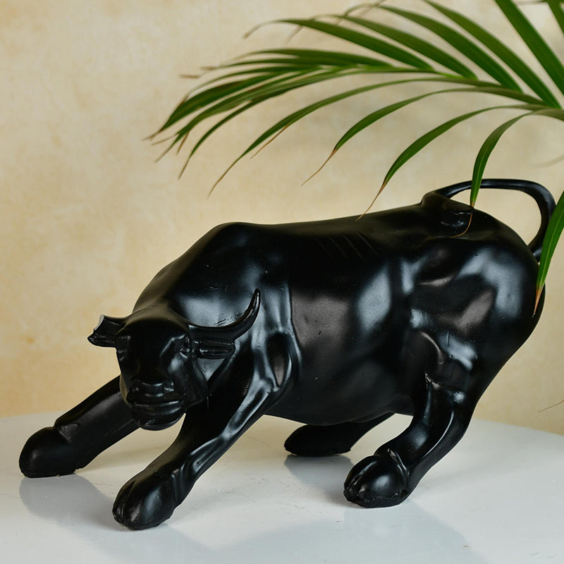 Buy Charging Bull Showpiece Showpieces from Vaaree