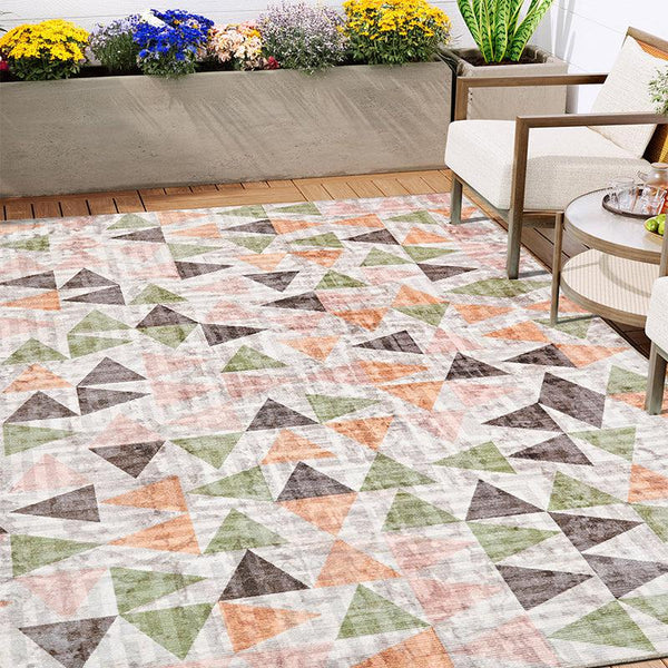 Buy Isaac Geometric Carpet - Orange & Pink Carpet from Vaaree