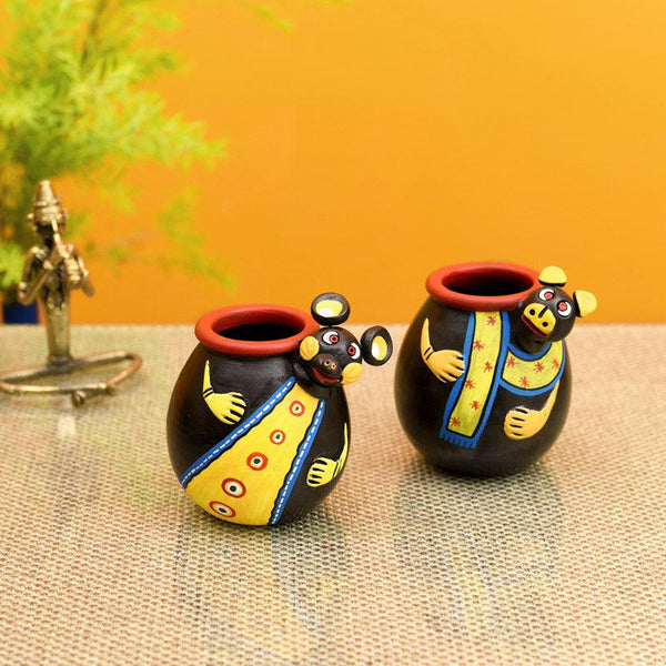 Buy Urshia Terracotta Vase - Set of Two Vase from Vaaree